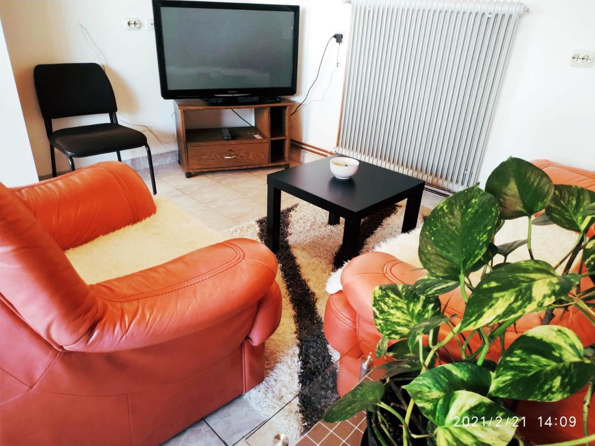 Apartman Tia Osijek Eksteriør billede